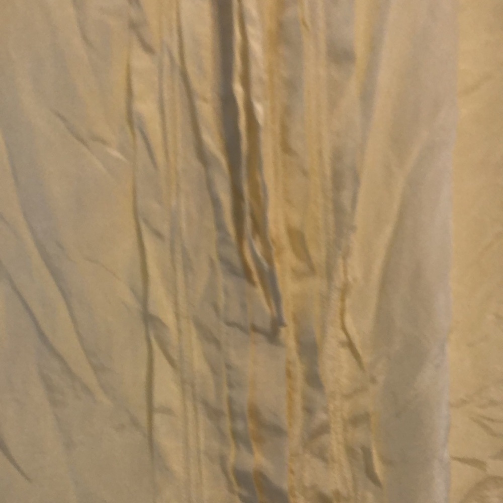 🎉4 for $20 Gap lightweight button down blouse - Picture 4 of 7